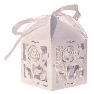 10x Geschenkschachtel klein weiß - Rosen - Hochzeit Bonbon 5x5x7,5cm